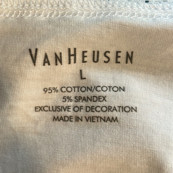 Van Heusen Lace Trimmed Tank Top. Large - Picture 4 of 5